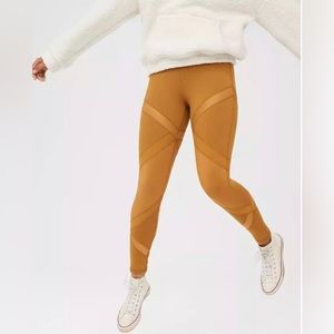 Women’s Aerie Offline Gold Leggingd